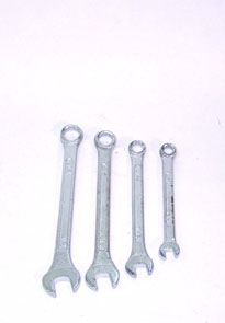 [2025] LLAVE COMBINADA 17MM  E-666-17MM